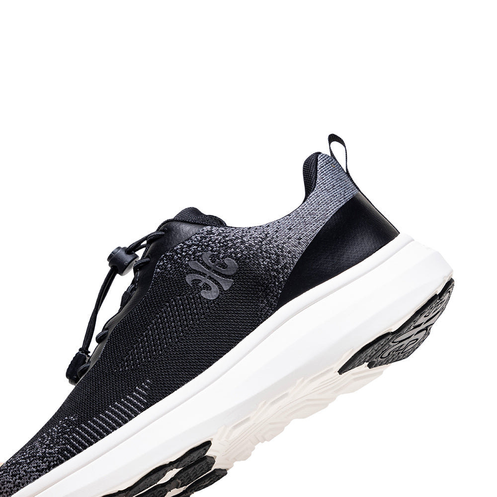 Men's RYL Black FlyKnit Sneakers